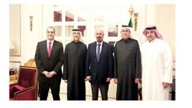 الشيخ د.محمد الصباح مع عدد من المشاركين في المنتدى الصحافي الأمريكي الخامس
