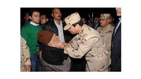 بالصور..السيسي يتقدم جنازة شهداء ضحايا الطائرة العسكرية التي سقطت بشمال سيناء