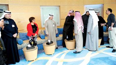 مجلس ادارة نقابة مؤسسة البترول يتلقى التهاني (تصوير: إسماعيل عبدالقادر)