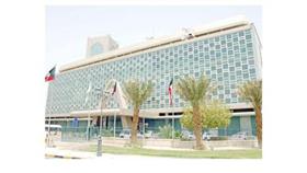 المجلس البلدي يوصي بإلزام شركات الخرسانة الجاهزة إغلاق فوهات الخلاطات