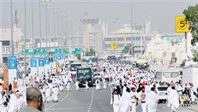 «الحجاج» يبدؤون غداً أول مناسك الحج بقضاء يوم «التروية» في منى