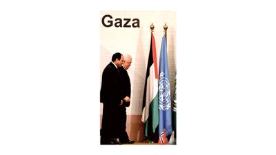 الرئيسان المصري والفلسطيني خلال افتتاح مؤتمر «إعمار غزة» في القاهرة أمس (رويترز)