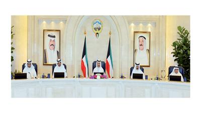 سمو رئيس الوزراء مترئساً الاجتماع