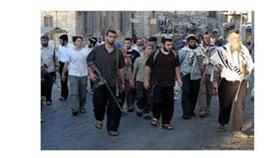 مستوطنون إسرائيليون يضرمون النار في مسجد بالضفة