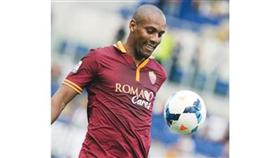 «الذئاب» يجدد لـ مايكون