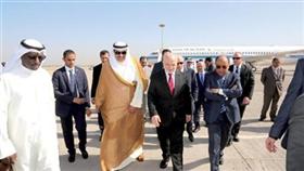 الوفد الوزاري العربي اثناء لقائه رئيس مجلس النواب العراقي
