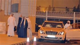 «فيديو».. سموالشيخ ناصر المحمد يواصل الحضور إلى النيابة.. والسيف: نتوقع الانتهاء الأسبوع المقبل