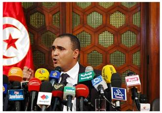 تونس: إمراتان واطفال داخل المنزل الذي يتحصن فيه المسلحون بعد تبادل اطلاق النار مع قوات الأمن
