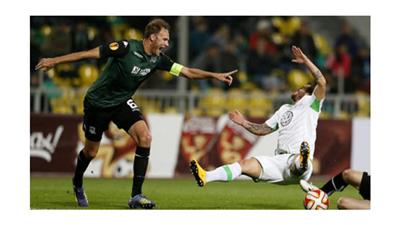 فيورنتينا وضع قدماً بـ «الثاني»