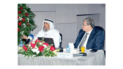 د.عصام أبو النصر في إحدى فعاليات ملتقى محاسبي زكاة الشركات