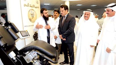 د.جمال الحربي خلال اليوم التوعوي لمستشفى الطب الطبيعي