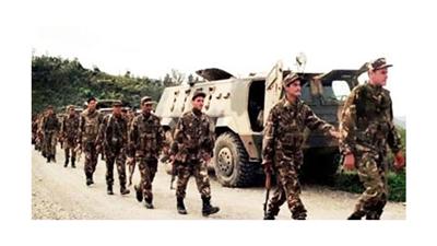الجيش الجزائري يعتقل 6 أشخاص ويضبط أسلحة جنوب وشرق البلاد