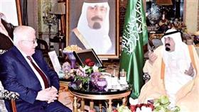 خادم الحرمين ومعصوم بحثا تطبيع العلاقات.. ومرجعية النجف ترحب