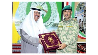 تكريم العقيد عامر محمد هذيلي