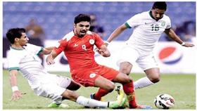 الأزرق يواجه الإمارات سعياً للتأهل