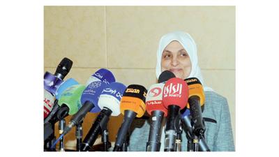 الوزيرة هند الصبيح تلقي كلمتها