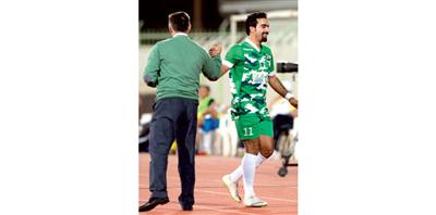 العربي يواصل صدارته للرديف