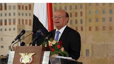 الرئيس اليمني يطالب القوى السياسية بالحفاظ على كيان الدولة ومؤسساتها