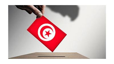 تونس: السبسي يتقدم على المرزوقي بنحو 200 ألف صوت في السباق الرئاسي