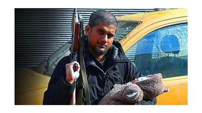 صورة/ أول مولود «داعشي» يظهر للعالم.. من سوريا