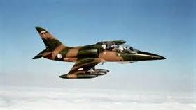 الطيران الحربي الليبي قصف مواقع لـ «أنصار الشريعة» في بنغازي
