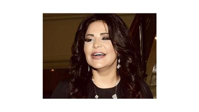 الفنانة احلام تحتفل ببراءة مبارك