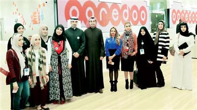 صورة جماعية لبعض الطلبة اثناء زيارة Ooredoo