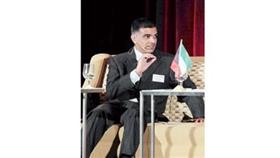 طارق الصالح متحدثا