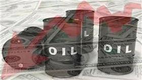 النفط الكويتي يتراجع إلى 62.6 دولاراً وبرنت لأدنى مستوى في 5 سنوات