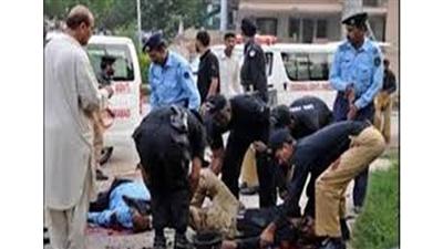الشرطة تقتل مسلحاً في كراتشي يشتبه بتورطه في هجوم على بوتو