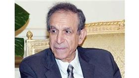 د.حسام عيسى