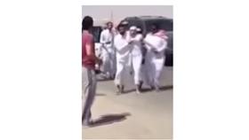 سعوديون يقبضون على داعشي هدد إمام مسجد بالقتل