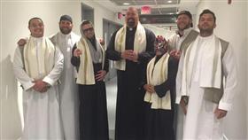 المصارعون بالزي السعودي