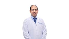 استشاري الأمراض الباطنية وأمراض الكلى الدكتور أنس محمود اليوسف