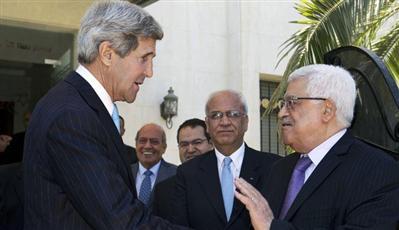 وزير الخارجية الاميركي جون كيري الرئيس الفلسطيني محمود عباس