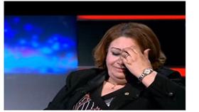المستشارة المصرية تهاني الجبالي تدخل في نوبة بكاء بسبب مداخلة هاتفية على الهواء