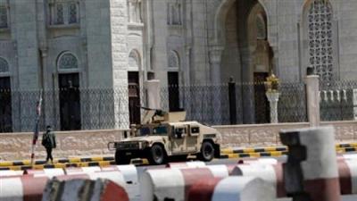 «الحوثيون» يسيطرون على القصر الرئاسي في عدن