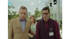 «قط وفار».. فيلم فانتازي رفع قواعده سيناريو وحيد حامد