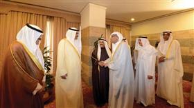 الشيخ ناصر والشيخ صباح الخالد وخالد الجارالله خلال استقبال الدبلوماسيين