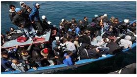 انقاذ أكثر من 150 شخصا من عبارة محترقة قبالة أسبانيا