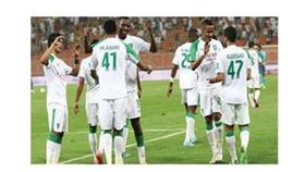 الأهلي يكتسح الفتح ويشعل الصراع مع النصر