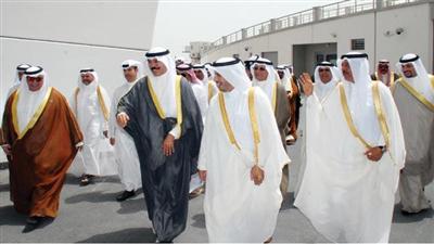 الشيخ محمد الخالد أثناء وصوله الى الدوحة