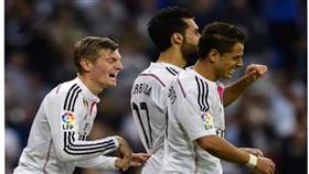 ريال مدريد يواصل مطاردة برشلونة بثلاثية في ألميريا بالدوري الأسباني