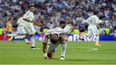 برشلونة يقترب من اللقب مستفيدا من خدمة فالنسيا