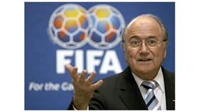 بلاتر يعارض زيادة فرق كأس العالم