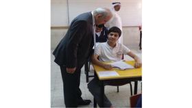 د.بدرالعيسى متفقداً الاختبارات