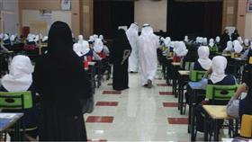 < الاثري متفقدا مقار الاختبارات في «ثانوية الجهراء»