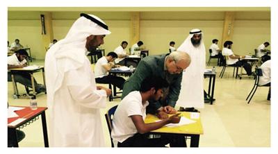 د.بدر العيسى تفقد مقار اختبارات ثانويتي سعاد الصباح وأحمد بشر الرومي