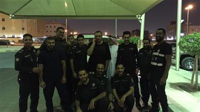 تجمهر لمسعفين أمام مخفر الأندلس احتجاجاً على حجز زميلهم