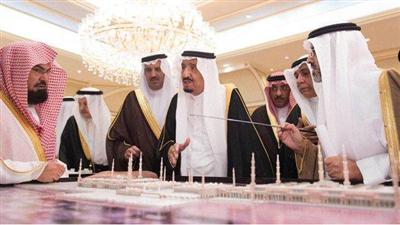 الملك سلمان يؤكد على أهمية المتابعة في توسعة المسجد النبوي